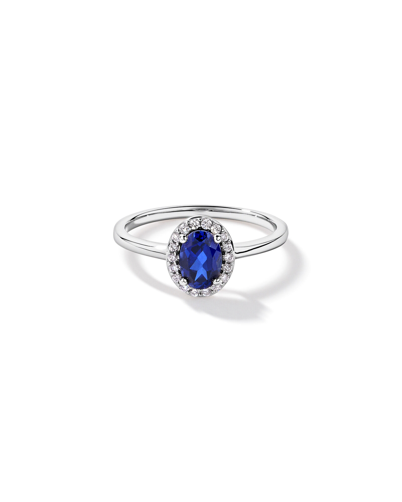 Cr&eacute;ation de la bague halo en diamant TW de 0,10 carat cultiv&eacute;e en laboratoire en or blanc 10 carats