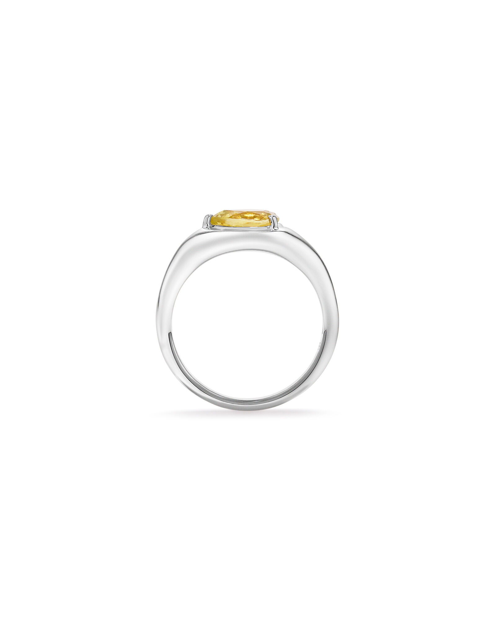 Anneau serti d&rsquo;est en ouest en quartz citron taill&eacute; en poire en or blanc 10 carats