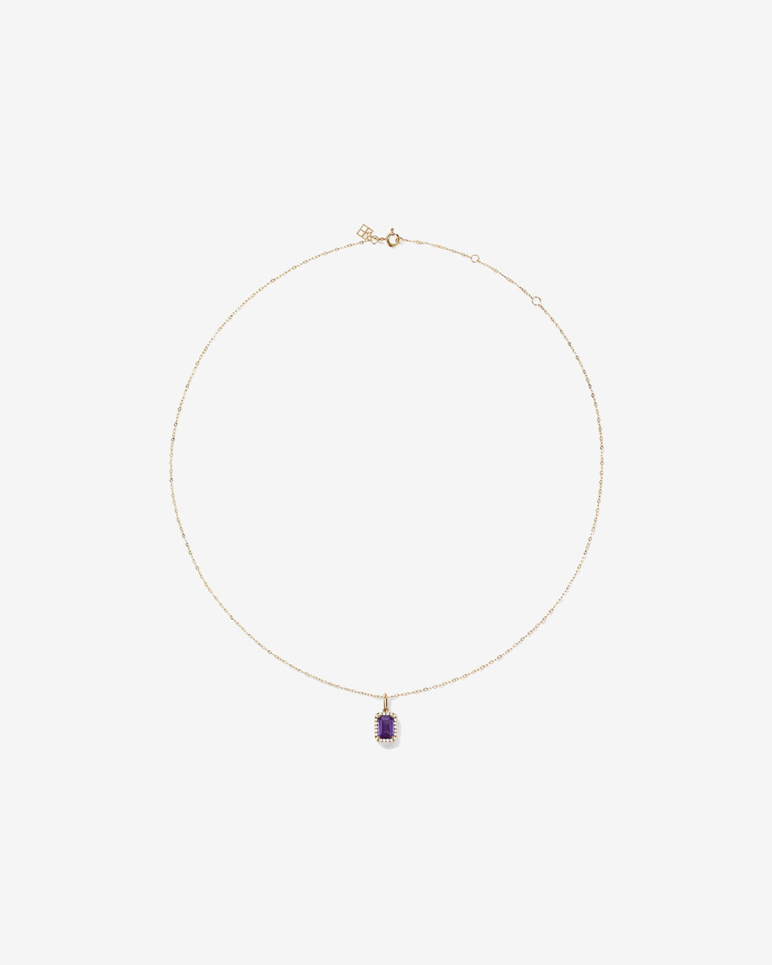 Pendentif halo Am&eacute;thyste taille &eacute;meraude avec diamants et cha&icirc;ne en or jaune 10 ct