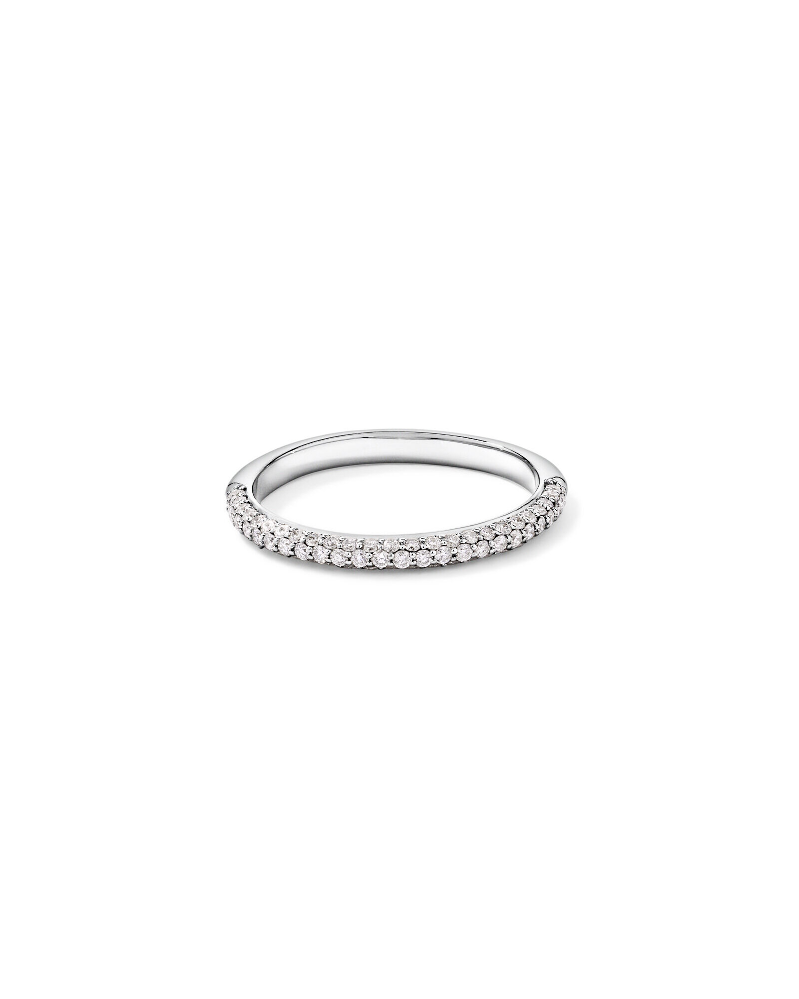 Alliance en or blanc 14 carats sertie de diamants taille brillant ronds en pav&eacute; (poids total de 0,40 carat)