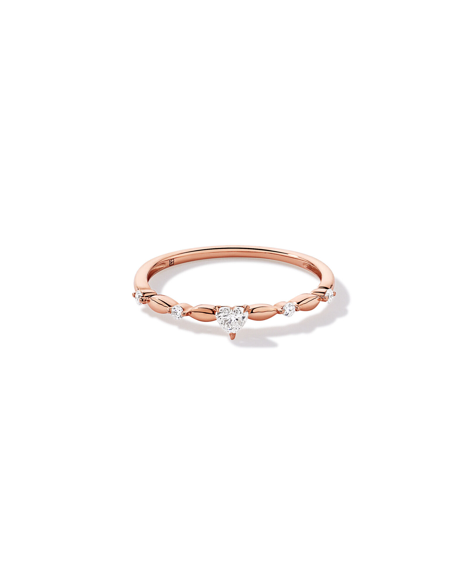 Bague de promesse en or rose 10 carats avec diamants de laboratoire taille c&oelig;ur et rond brillant (poids total de 0,15 carat)