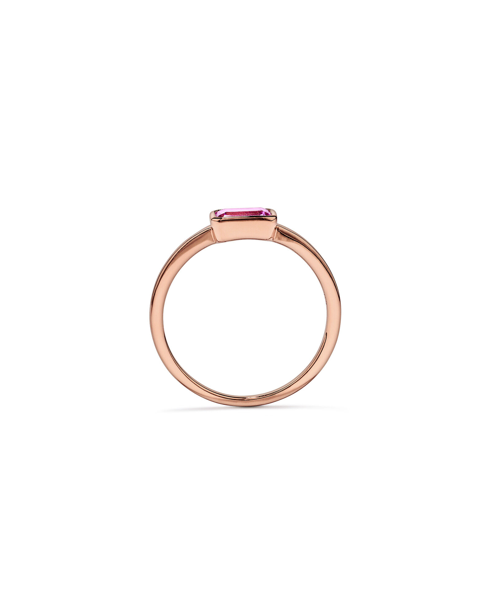 Anneau &agrave; lunettes en saphir sculpt&eacute; d&rsquo;est en ouest en or rose 10 carats