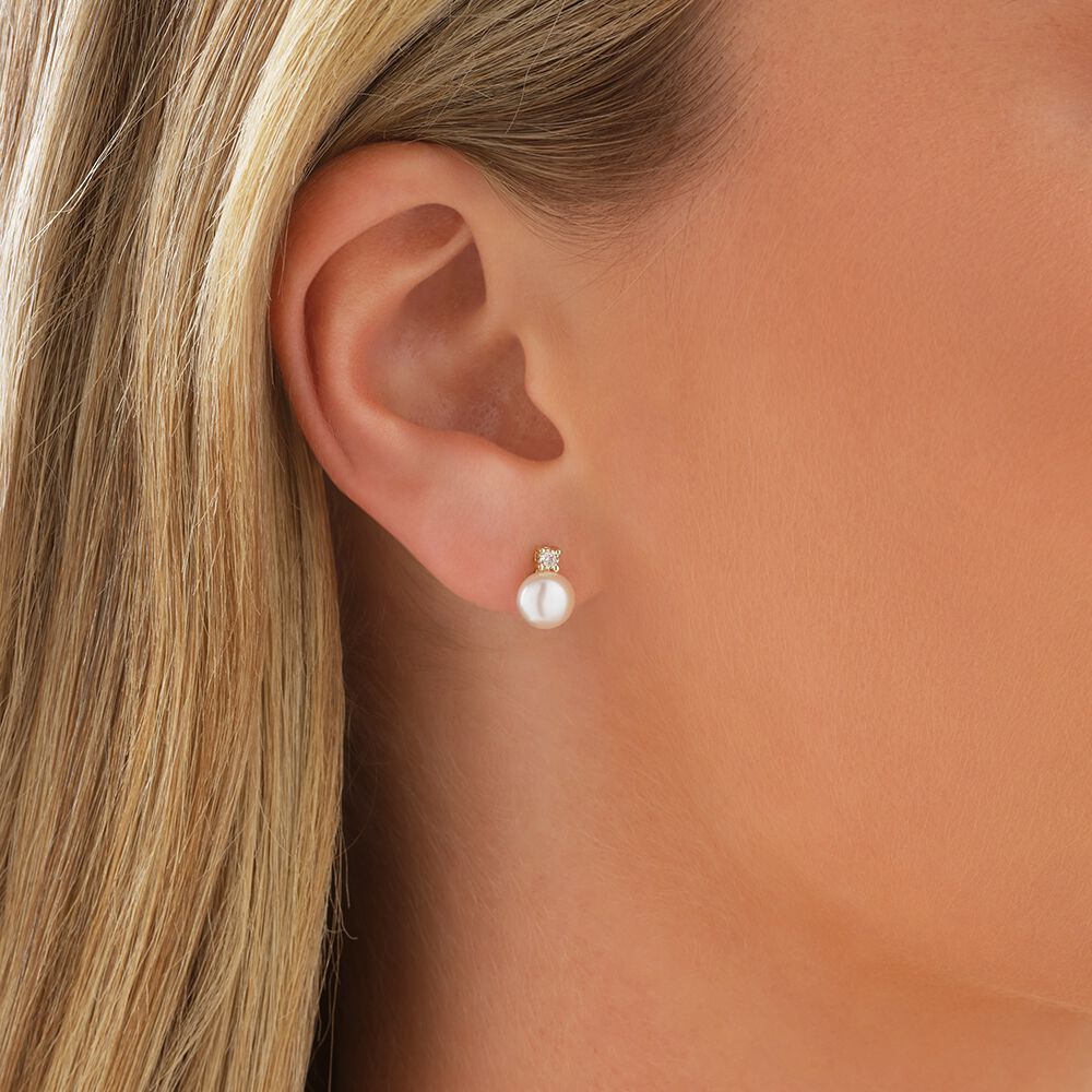 Drop Earrings with Cultured Freshwater Pearl & Diamond in 10kt Yellow Gold