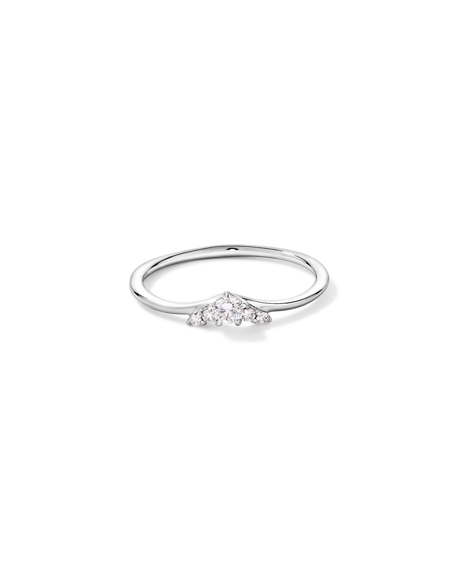 Bague de promesse Chevron en or blanc 10 carats avec diamant rond brillant de laboratoire (poids total de 0,15 carat)