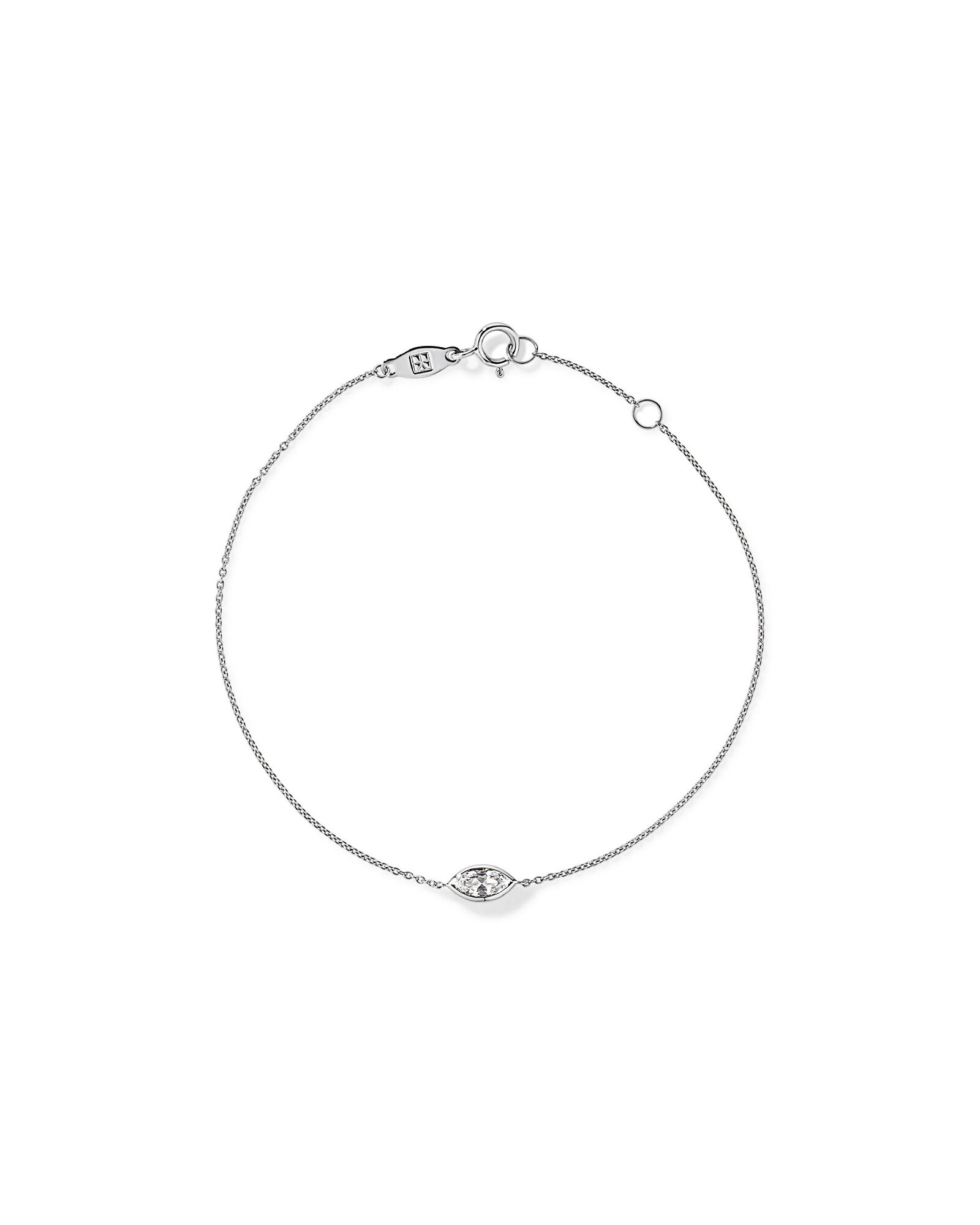 Bracelet &agrave; lunette en saphir blanc taill&eacute; par la marque Marquise en or blanc 10 carats