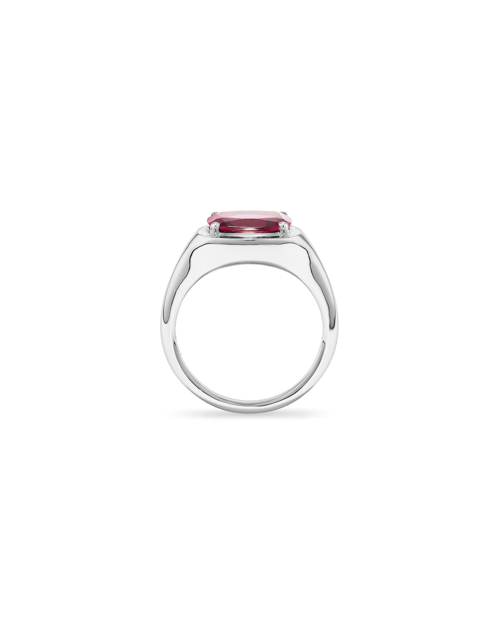 Anneau allong&eacute; en grenats rhodolites framboisier taill&eacute; en coussin d&rsquo;est en or blanc 10 carats
