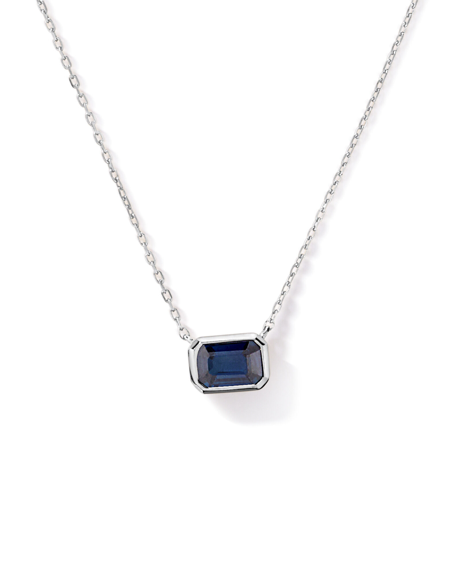 Collier serti de lunettes &eacute;meraude en saphir australien en or blanc 10 carats