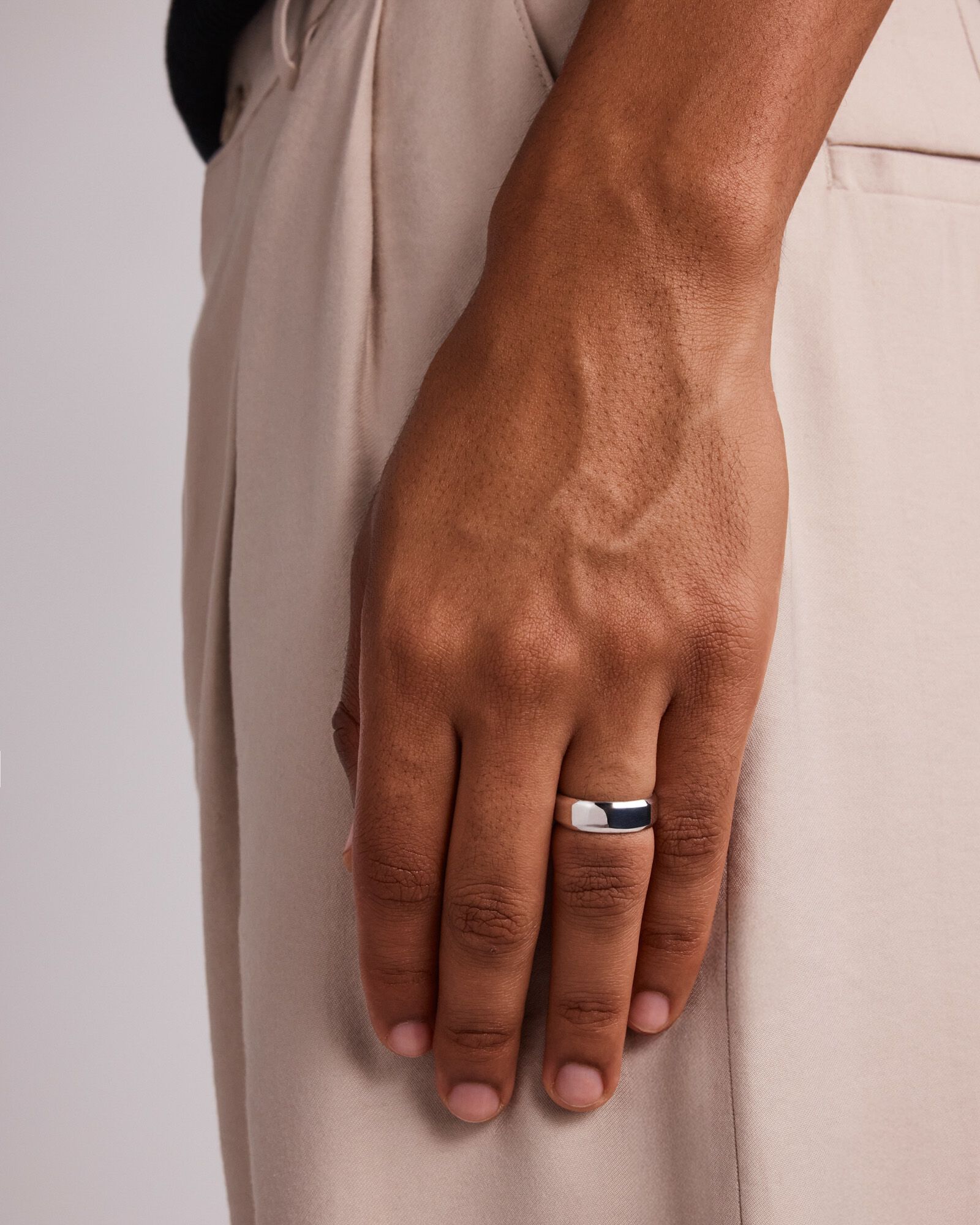 7mm Flat Bevelled Wedding Band in Sterling Silver