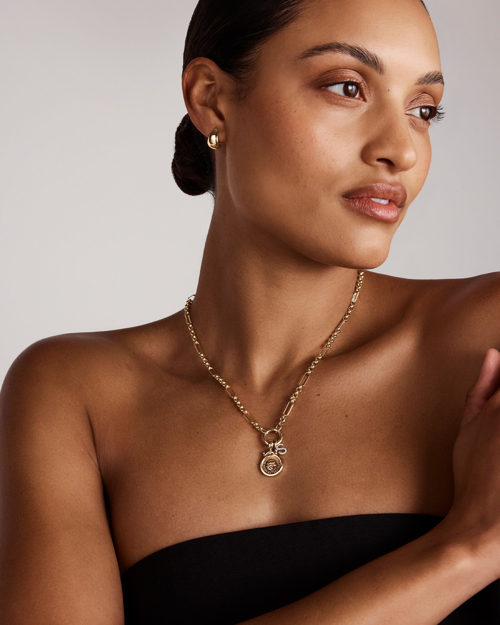 Quarter Sovereign Medallion Pendant in 10kt and 22kt Yellow Gold