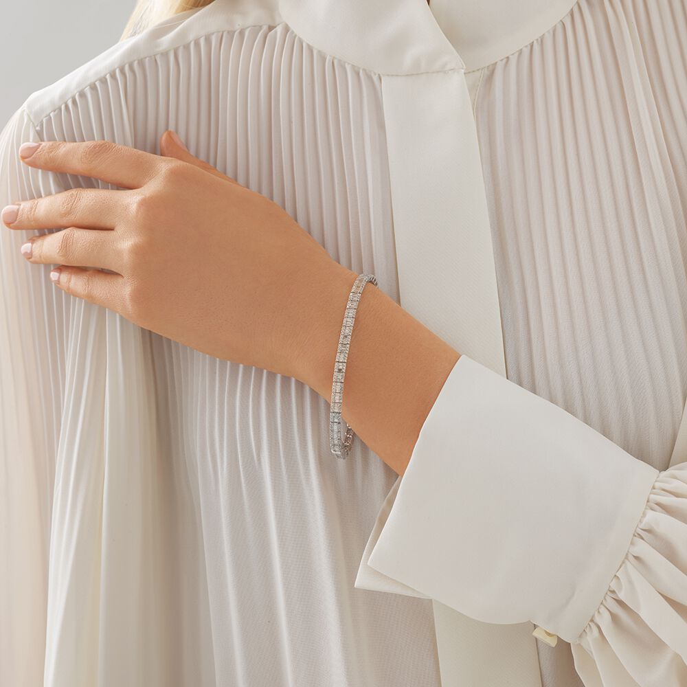 3.37 Carat TW Baguette Diamond Tennis Bracelet in 14kt White Gold