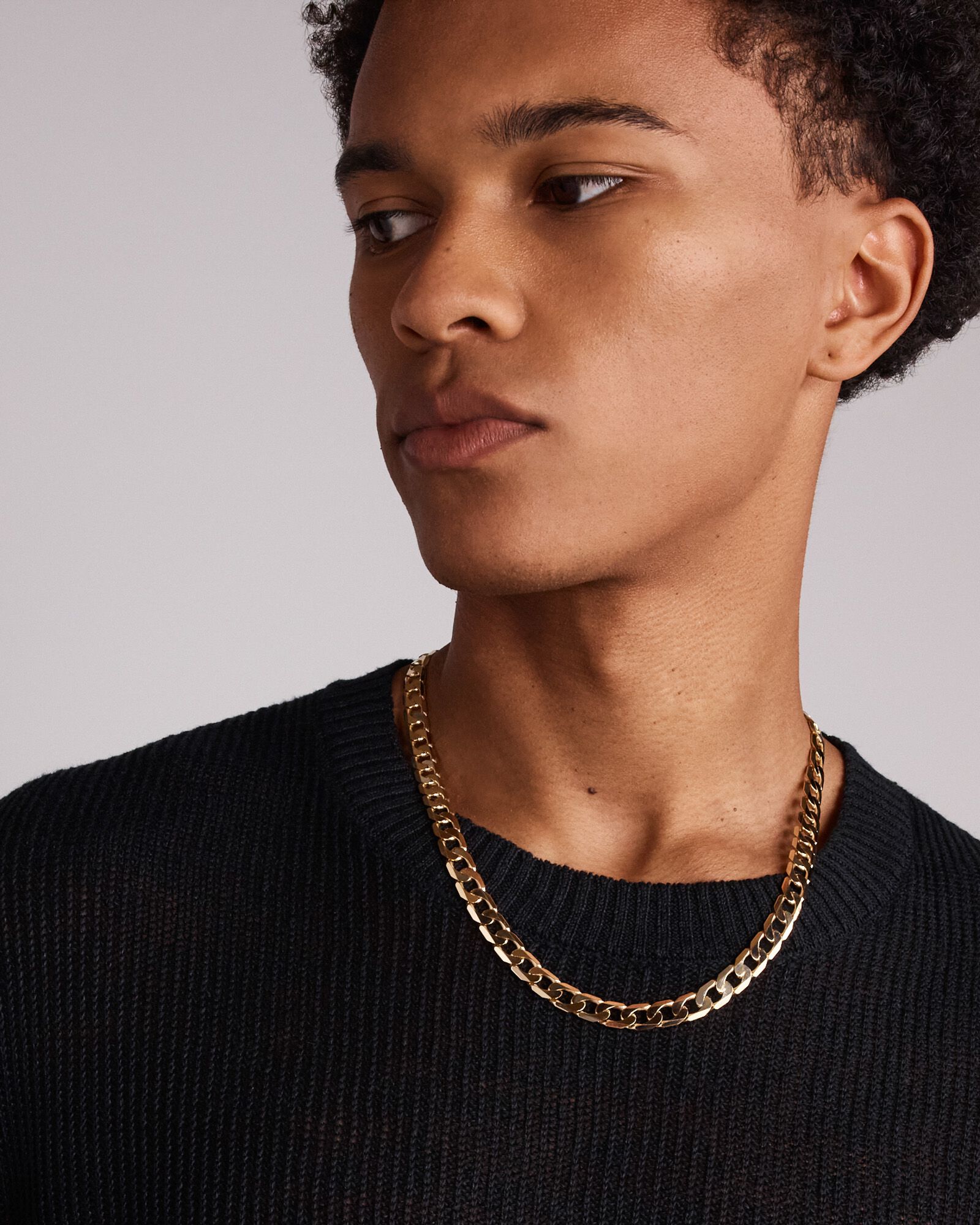 55cm (9") 8.87mm Flat Beveled Curb Chain in 10kt Yellow Gold