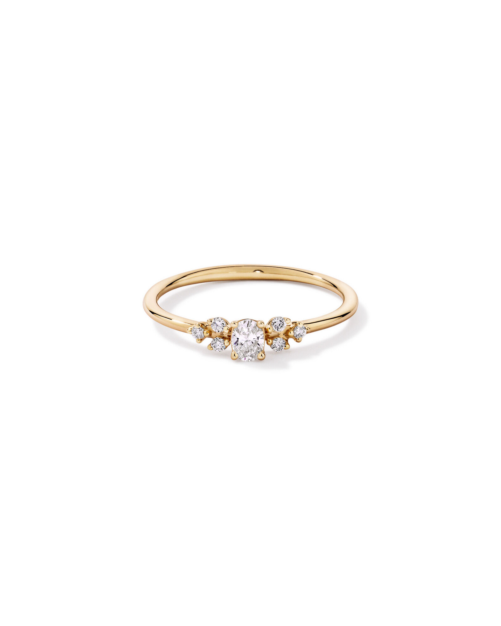 Bague de promesse en or jaune 10 carats avec diamants de laboratoire taille ovale et brillant rond (poids total de 0,20 carat)