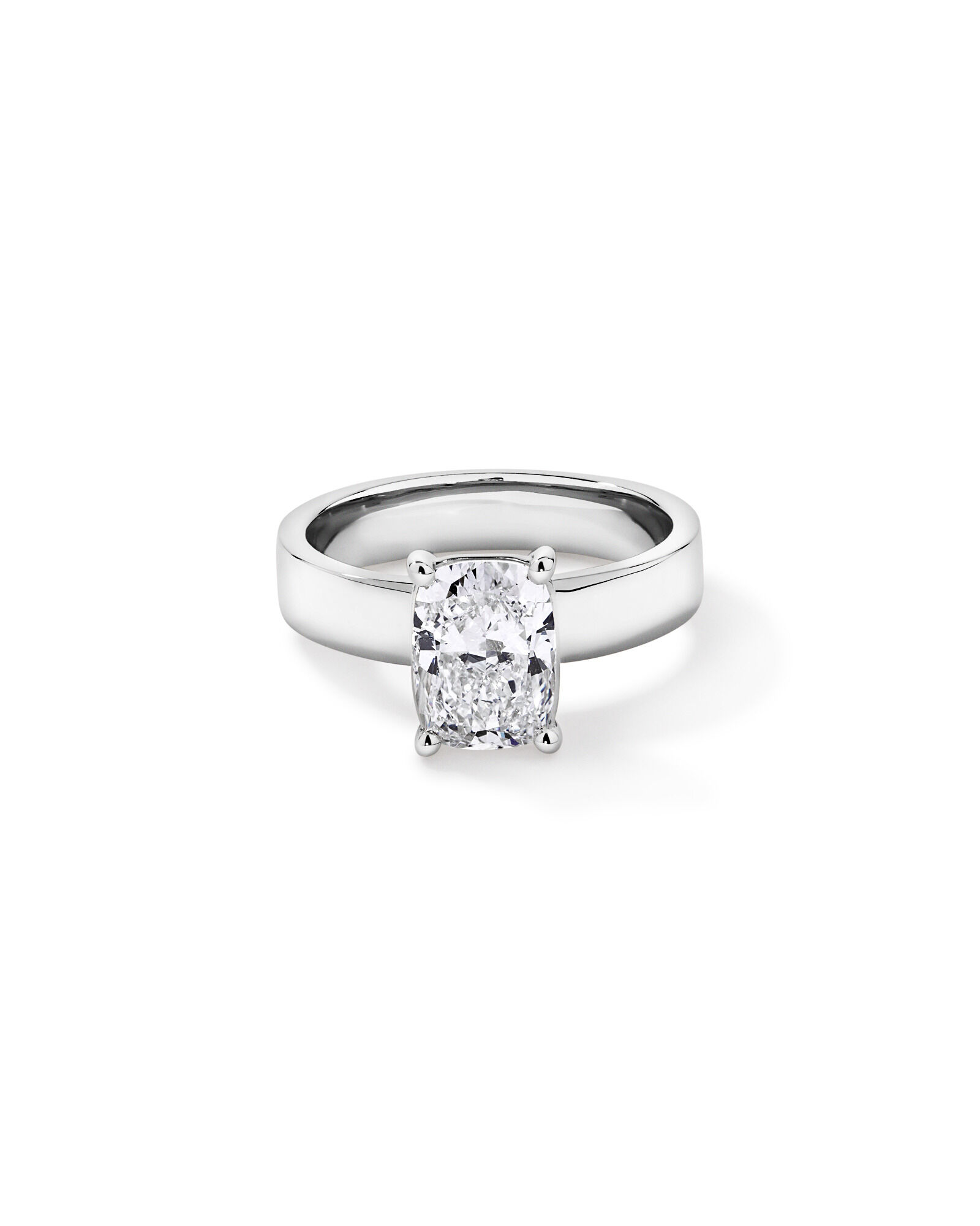 Bague solitaire en or jaune 14 carats sertie d'un diamant de laboratoire taille coussin allong&eacute; de 2,00 carats