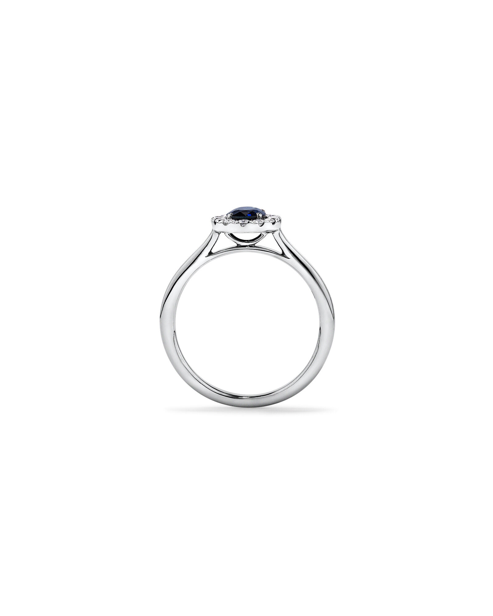 Bague ovale TW 0,25 carat en saphir et diamant en platine recycl&eacute;