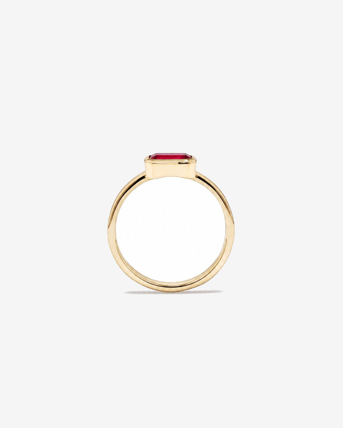 Bague Rubis cr&eacute;&eacute; sertie clos en or jaune 10 ct