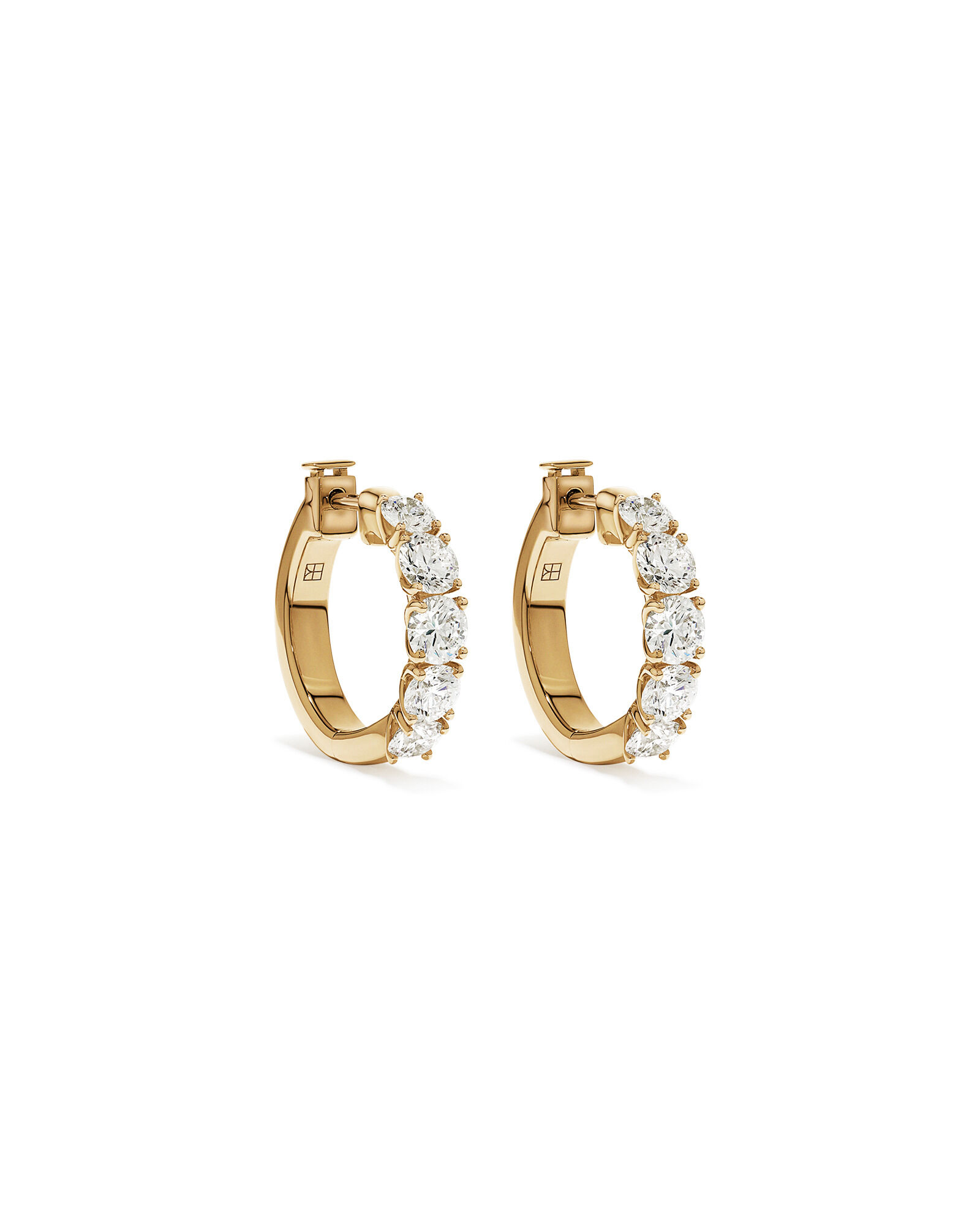 Boucles d&rsquo;oreilles Huggie en diamant cultiv&eacute;es en laboratoire 3,02 carats TW en or jaune 10 carats