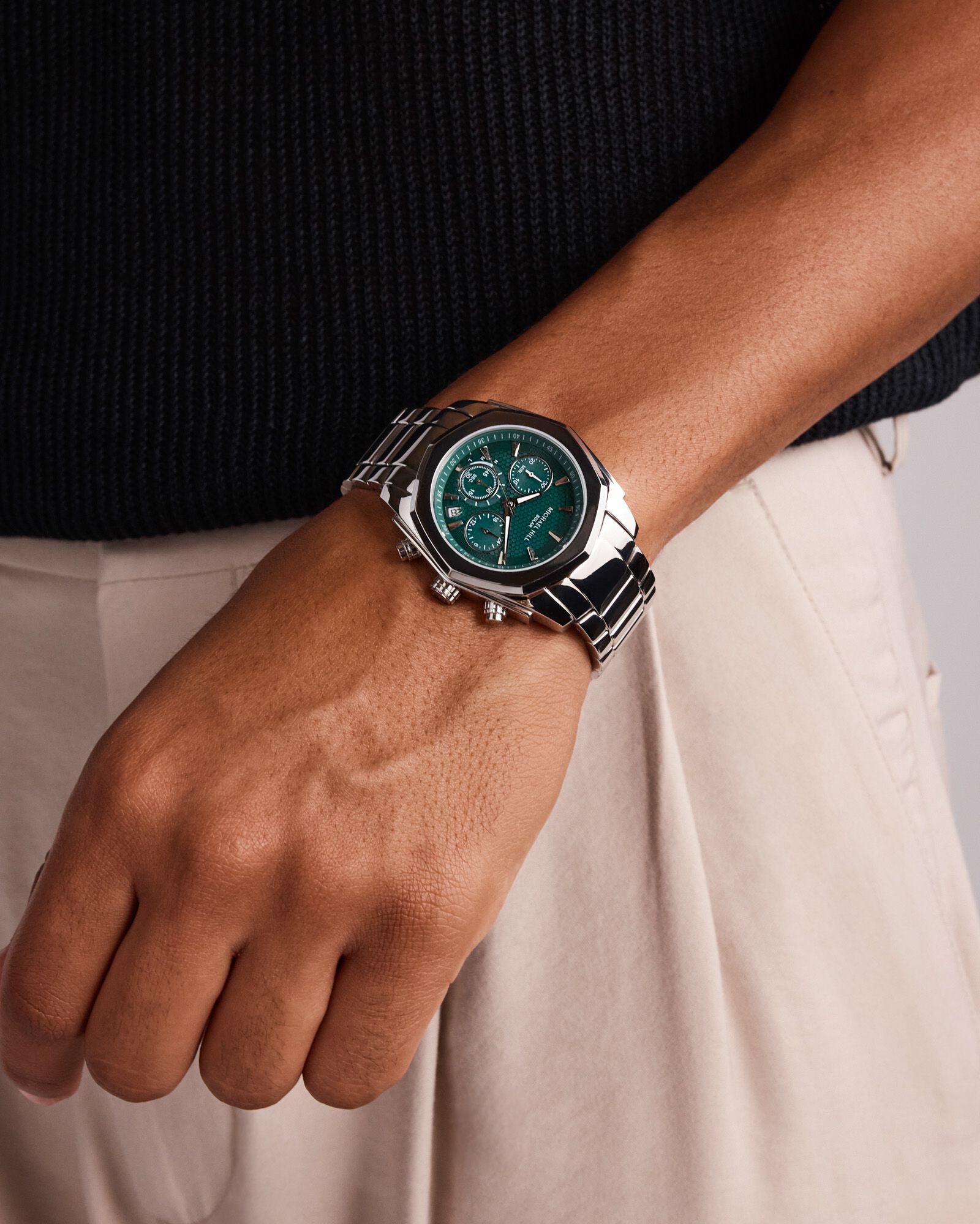 Montre chronographe solaire pour homme en acier inoxydable
