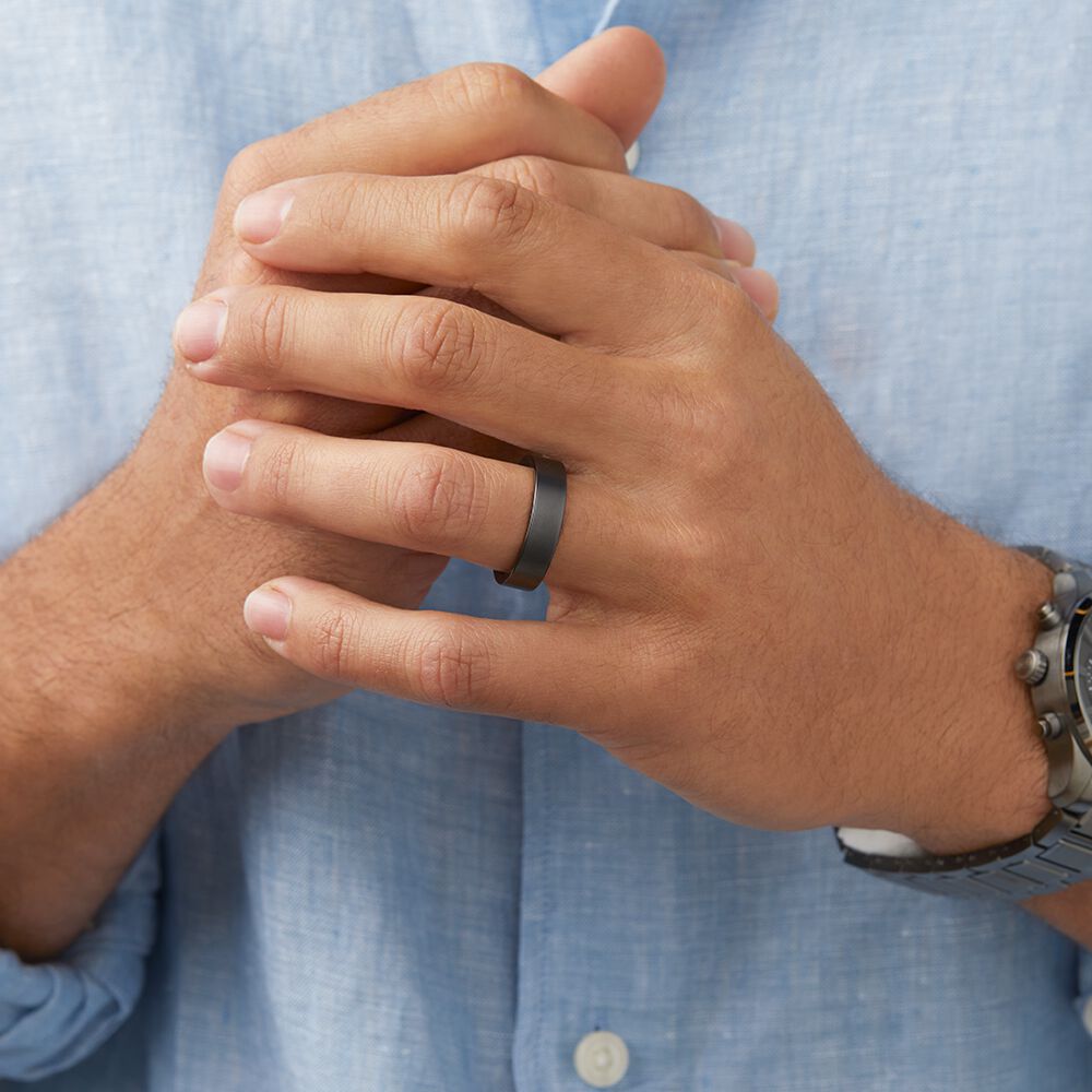 Ring in Black Titanium